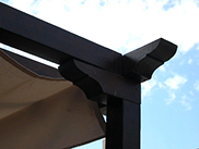Detalle Pérgola con estructura de madera | Madeira Luxor ®
